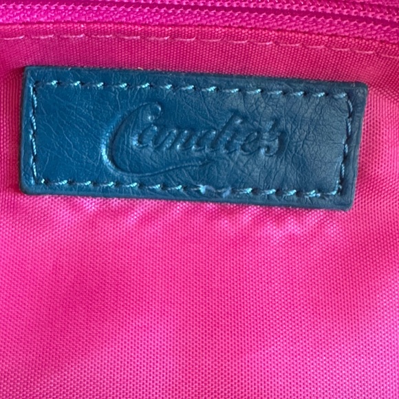 CANDIE’S RUFFLE CLUTCH KISSLOCK - Picture 6 of 6